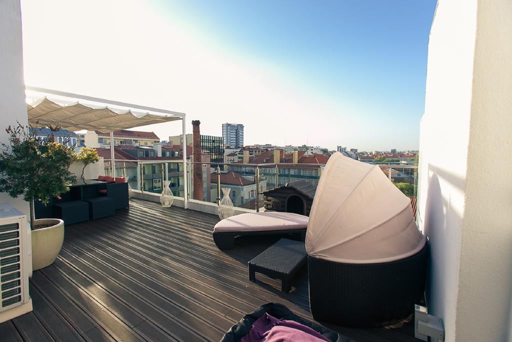 Appartement Charming Penthouse With Private Terrace Lissabon